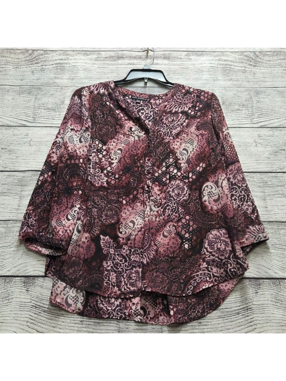 Sara Michelle Women's Light weight top/shirt size XL Pink/White/Burgundy